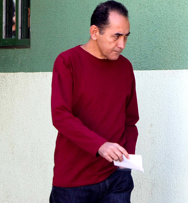 Joo Paulo Cunha, condenado do mensalo, sai do centro de progressao penitenciria, para trabalhar
