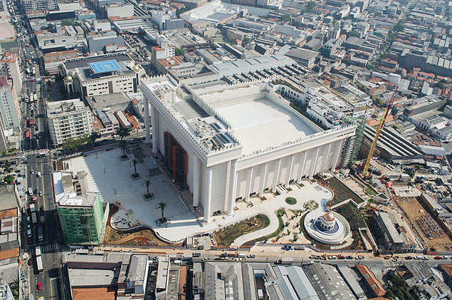 Vista aérea do Templo de Salomão, em São Paulo