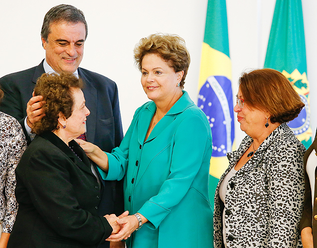 Dilma Rousseff,Jose Eduardo Cardozo e Ideli Salvatti na cerimônia de posse do Comitê Nacional de Prevenção e Combate à Tortura 