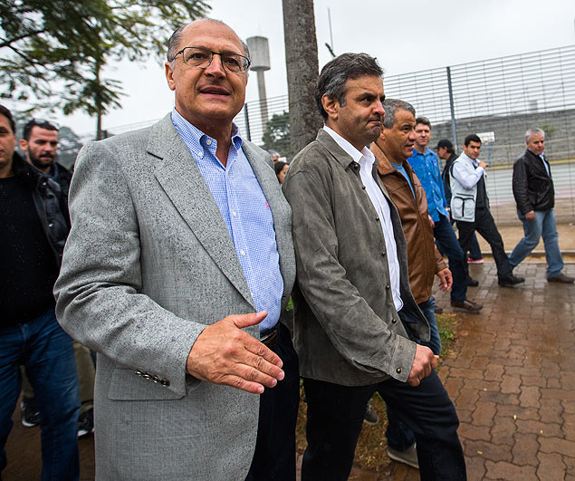 Geraldo Alckmin faz caminhada com Acio Neves em parque de So Paulo
