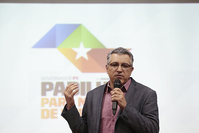 Alexandre Padilha durante coletiva para falar sobre a falta de água no Estado de SP