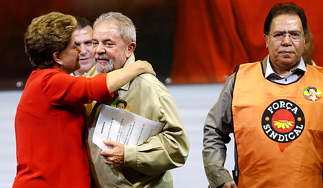 Dilma e Lula em ato com sindicalistas das 6 maiores centrais do pas no ginsio da Portuguesa, em SP