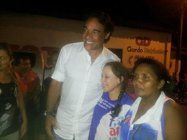 Lobo Filho faz campanha em Pinheiro, terra de Sarney, na noite desta quinta-feira (2)