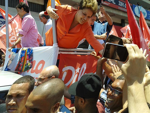 A presidente Dilma Rousseff em Contagem (MG), durante a campanha eleitoral de 2014