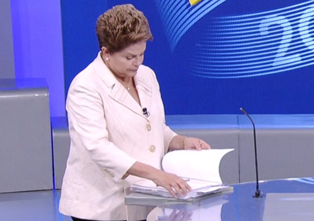 Dilma durante o debate da Rede Globo