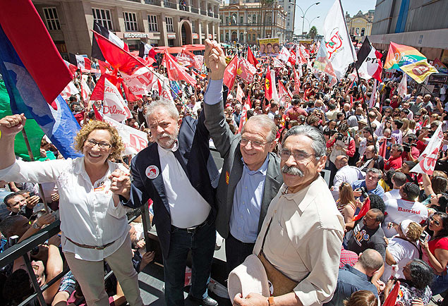 Lula fez campanha ao lado de Tarso Genro, candidato ao governo do Rio Grande do Sul