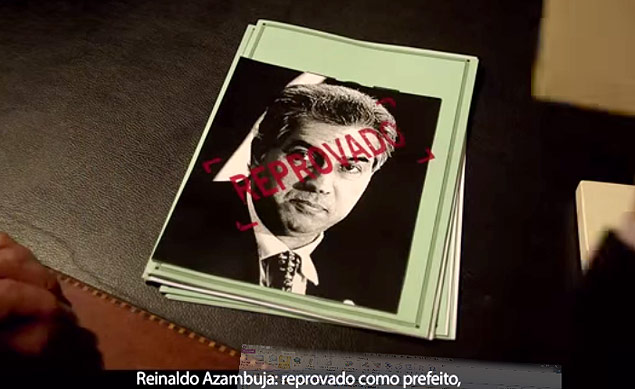 Propaganda que simula carimbo de "reprovado" sobre Reinaldo Azambuja (PSDB) foi considerada "trucagem" pelo TRE (Tribunal Regional Eleitoral) em Mato Grosso do Sul