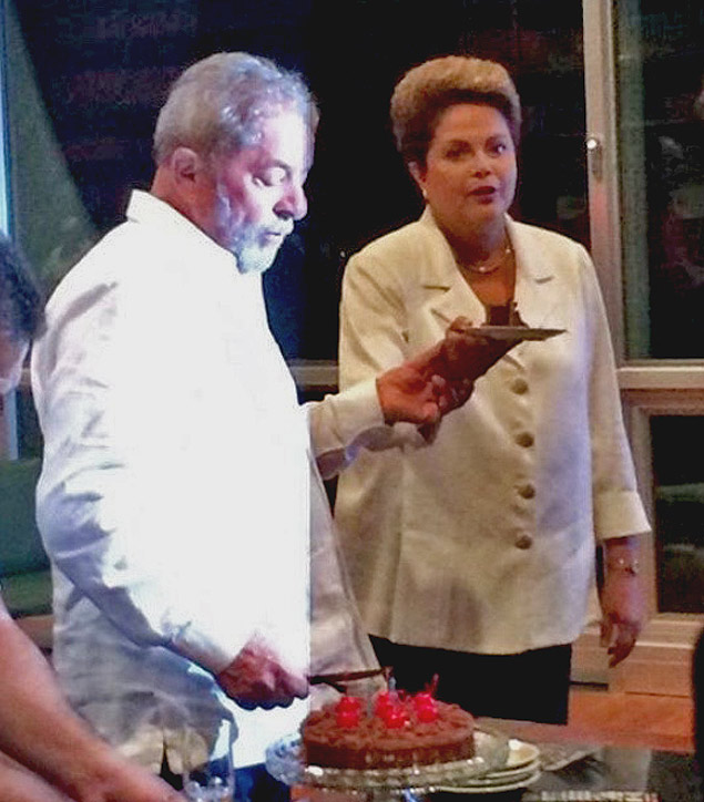 Lula ganhou bolo no Alvorada