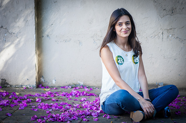 A militante do PSDB Ana Claudia Maffei, 22, estudante de gestão de políticas públicas