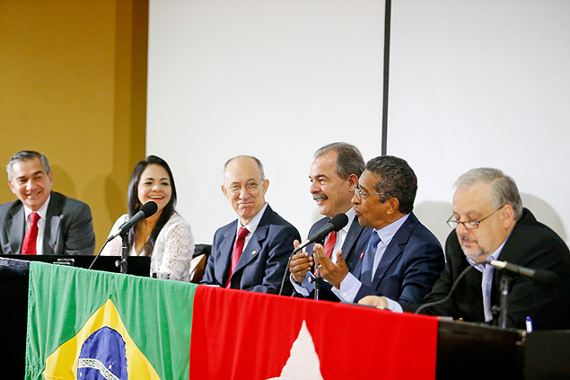 Reunião da Bancada do PT na Câmara dos Deputados com ministros do governo Dilma