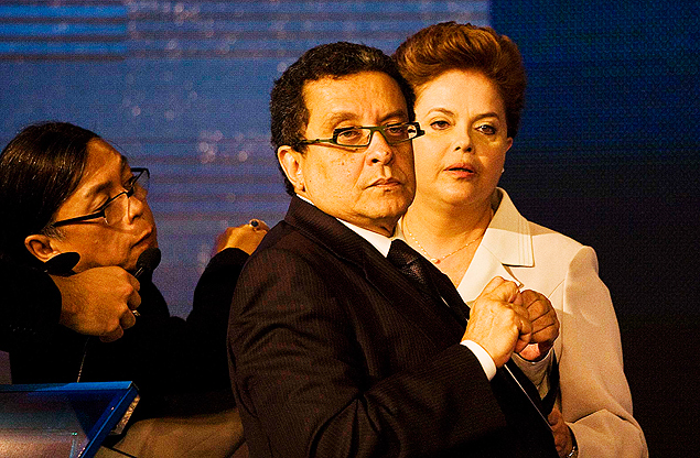 O marqueteiro João Santana e a presidente Dilma Rousseff durante campanha eleitoral de 2010