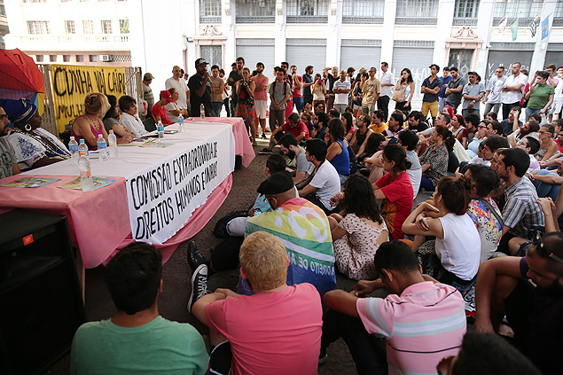 Movimentos sociais organizaram protesto contra o deputado Eduardo Cunha (PMDB) 