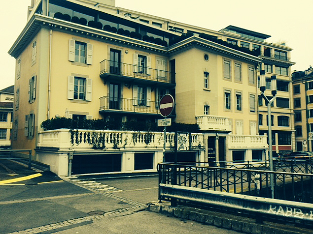 Prdio em que Bernardo Schiller Freiburghaus tem apartamento, em Genebra, Sua