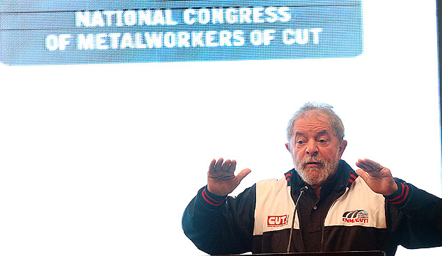 O ex-presidente Lula participa de congresso dos metalrgicos da CUT, em Guarulhos (SP)