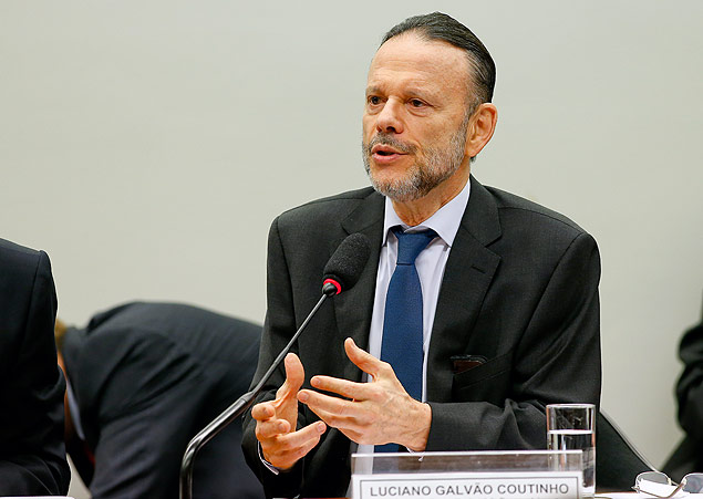O presidente do BNDES, Luciano Coutinho, depe  comisso que investiga a Petrobras