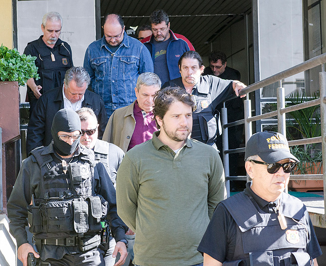 O ex-deputado federal Luiz Argolo (ex-SD-BA) Luiz Argolo (camisa verde) ao ser preso em abril
