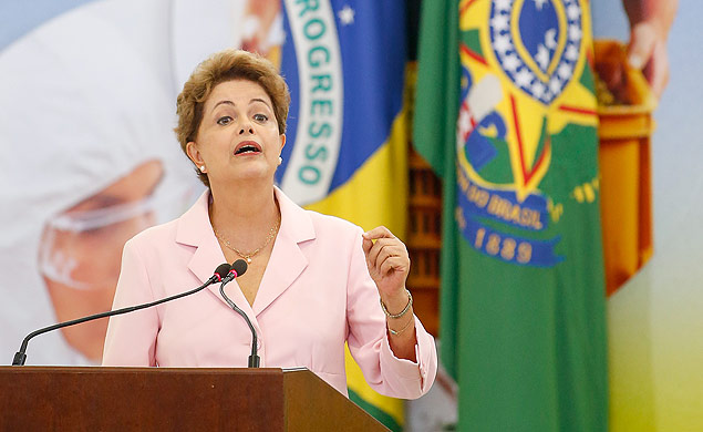 Dilma Rousseff, no lanamento do plano de defesa agropecuria; para ela, crise na base  'momentnea'