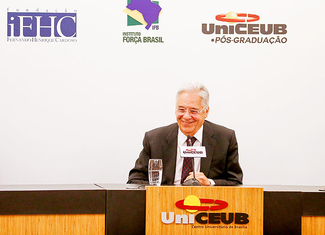 O ex-presidente Fernando Henrique Cardoso durante palestra em universidade particular de Braslia