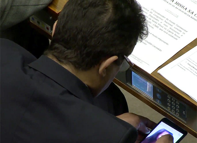Congressman Joo Rodrigues (PSD) was caught watching pornography on his cellphone