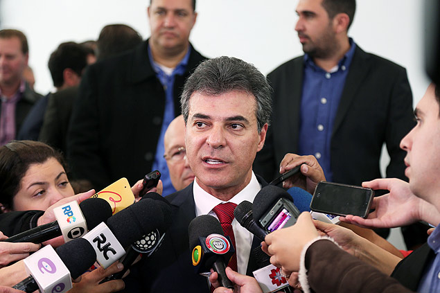 O governador Beto Richa recebeu no Palcio Iguau, em Curitiba, prefeitos de todas as regies do PR