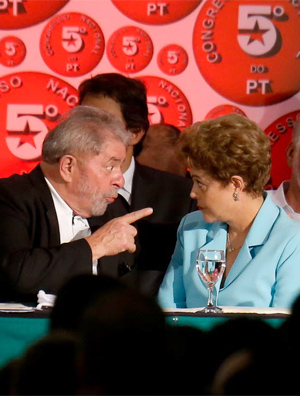 A presidente Dilma Rousseff e o ex-presidente Lula na abertura do 5 Congresso do PT, que ocorre em Salvador, BA