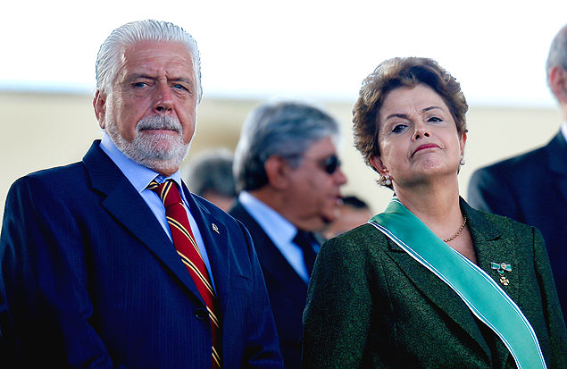 Jaques Wagner (Defesa) afirma que no h apoio suficiente para um impeachment da presidente Dilma