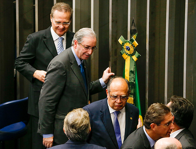 Renan Calheiros ( esq.), Eduardo Cunha e Gilmar Mendes em sesso no Senado Federal