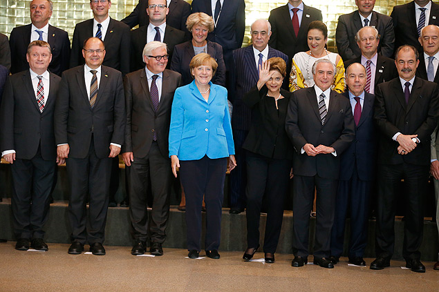 A chanceler alem, Angela Merkel, no Palcio da Alvorada, com Dilma e ministros dos dois pases