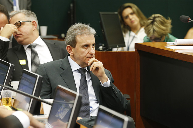 O doleiro Alberto Youssef durante acareação na CPI da Petrobras, na Câmara dos Deputados