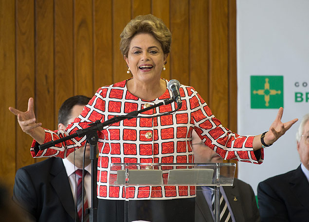 Dilma Rousseff discursa em evento no Palcio do Buriti, sede do governo do Distrito Federal