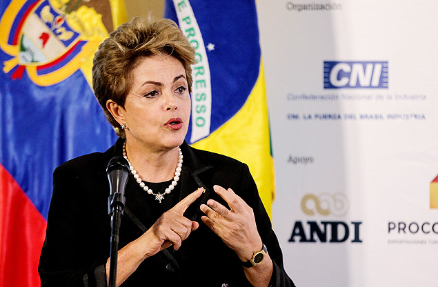 A presidente Dilma Rousseff durante seminrio com empresrios na Colmbia