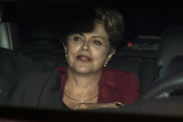 A presidente da Repblica, Dilma Rousseff, chega para o aniversrio de 70 anos do ex-presidente Lula, em So Paulo