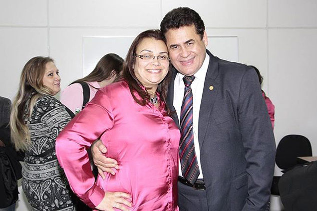 Mrcia Renata e o marido, o deputado Jorge Wilson (PRB), durante evento em Guarulhos