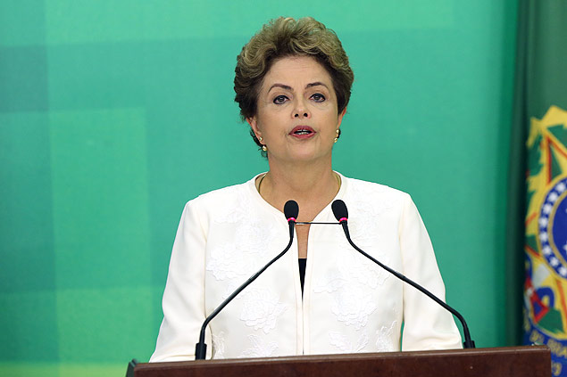 Dilma Rousseff faz pronunciamento aps ter pedido de impeachment contra ela acolhido na Cmara