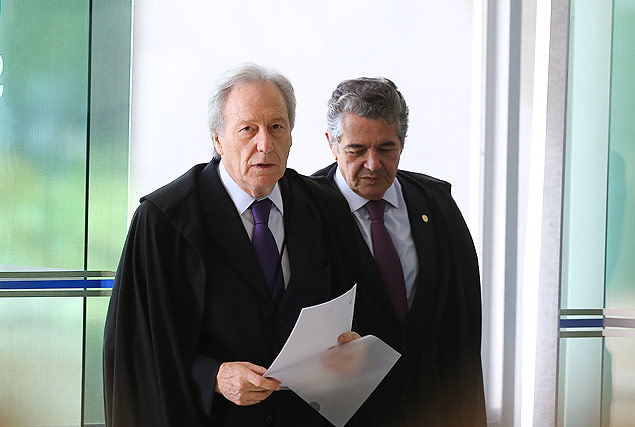 O presidente do Supremo, Ricardo Lewandowski, e o ministro Marco Aurlio Mello (dir.)