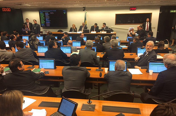Comissão de Ética da Câmara durante sessão que analisa pedido de abertura de cassação de Eduardo Cunha