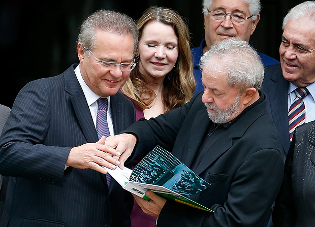 O ex-presidente Lula visita o senador Renan Calheiros na residncia oficial do Senado