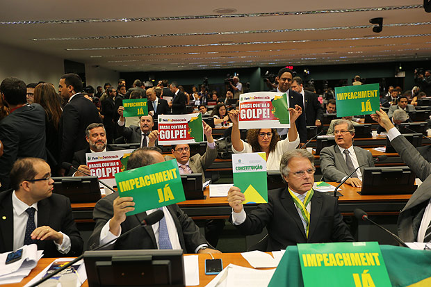 Sessão da comissão especial que discute o pedido de impeachment de Dilma Rousseff