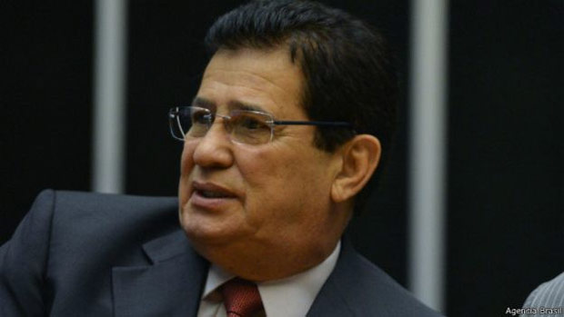 Ex-ministro de Dilma, Alfredo Nascimento (PR-AM) votou pelo impeachment da presidente