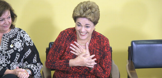 Brasilia,DF,Brasil 09.05.2016Presidente Dilma Rousseff participam da cerimonia de anuncio de criao de novas universidades, no planalto.Foto: Alan Marques/Folhapresscod0619