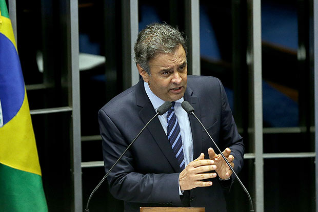 BRASÍLIA, DF, BRASIL, 11.05.2016. Senador Aécio Neves discursa durante a sessão de cassação da presidente Dilma Rousseff. (FOTO Alan Marques/ Folhapress) PODER