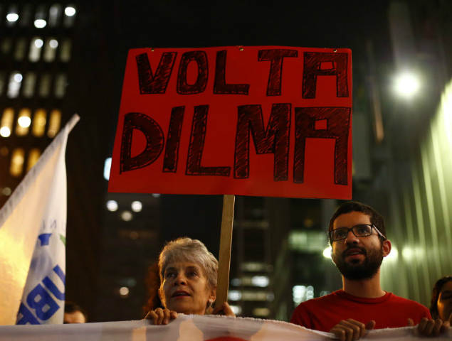 Sao Paulo, SP, Brasil, 20/05/2016: protesto manifestao contra o presidente interino Michel Temer na avenida Paulista. Foto: Fabio Braga/Folhapress