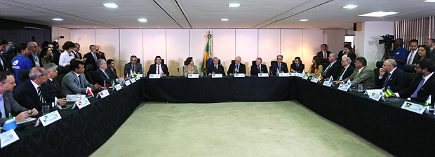 O presidente interino Michel Temer participa de reunio com secretrios da Segurana Pblica em Braslia