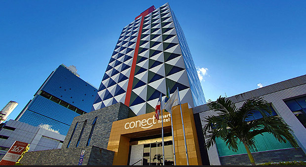 Fachada do Connect Smart Hotel, em Salvador, cujas cotas pertencentes a Alberto Youssef foram leiloadas 