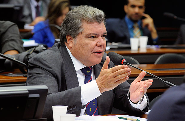 The federal committee will investigate Sarney Filho (Environment), among other ministers