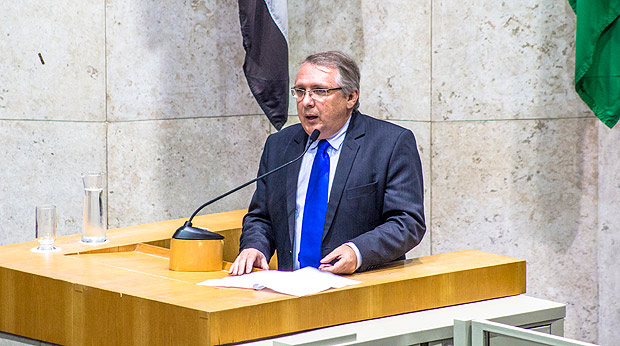 O vereador Toninho Vespoli (PSOL), nico que seria barrado pela nova lei