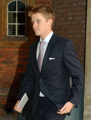 Existem poucas fotos de Hugh Grosvenor, como esta, de outubro de 2013