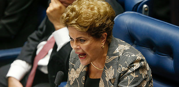 A presidente afastada Dilma Rousseff faz sua defesa no plenrio do Senado nesta segunda-feira (29)