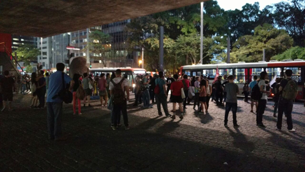 No Masp, concentrao de manifestantes contrrios ao impeachment  pequena 