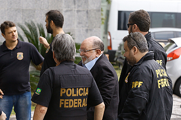 Empreiteiro Léo Pinheiro, da OAS, chega à sede da PF para depor na Operação Greenfield